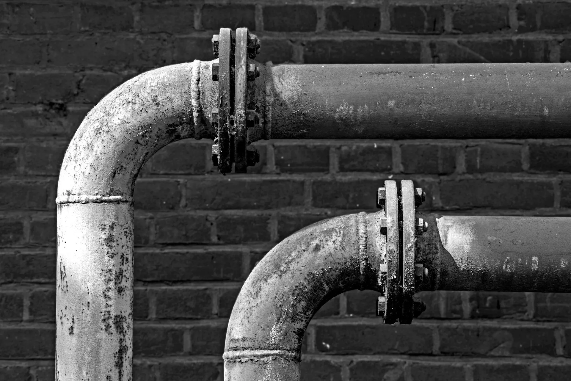 Copper and brass pipework with bolted flanges